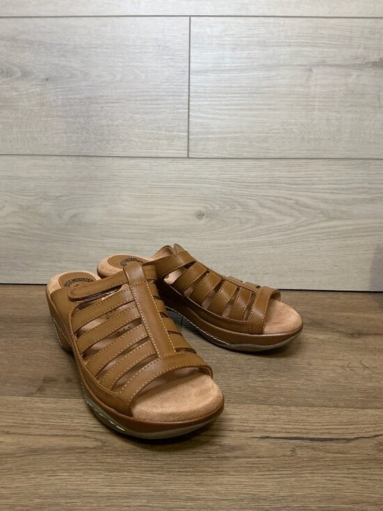 White Mountain Shoes - White Mountain Women's Valencia Clog Sandals Tan 7.5 NWT